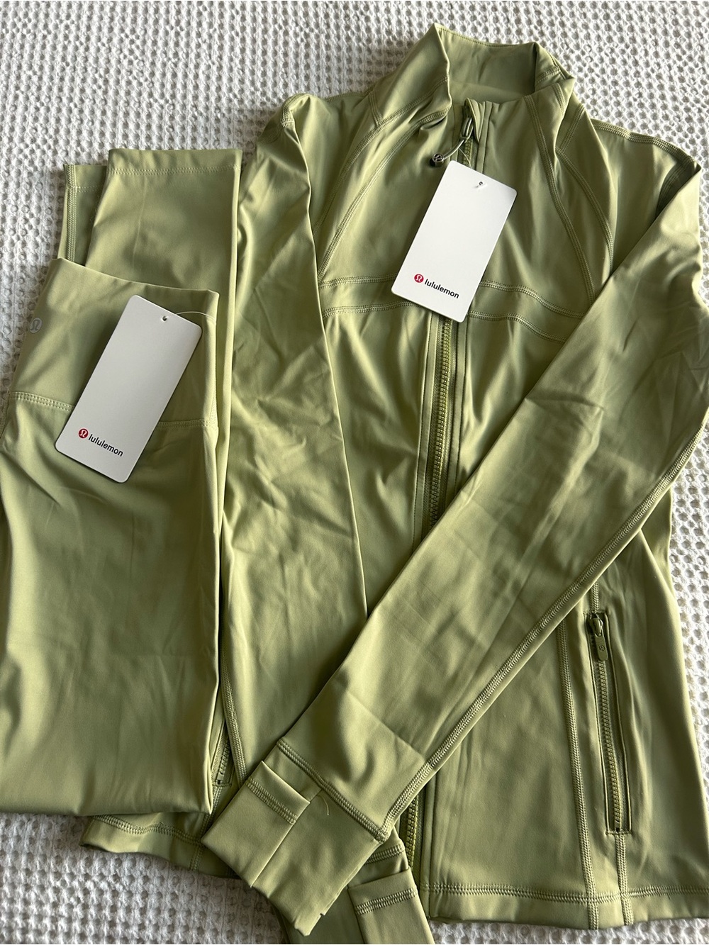lululemon athletica Women's Sage Green Full-Zip Utility Jacket